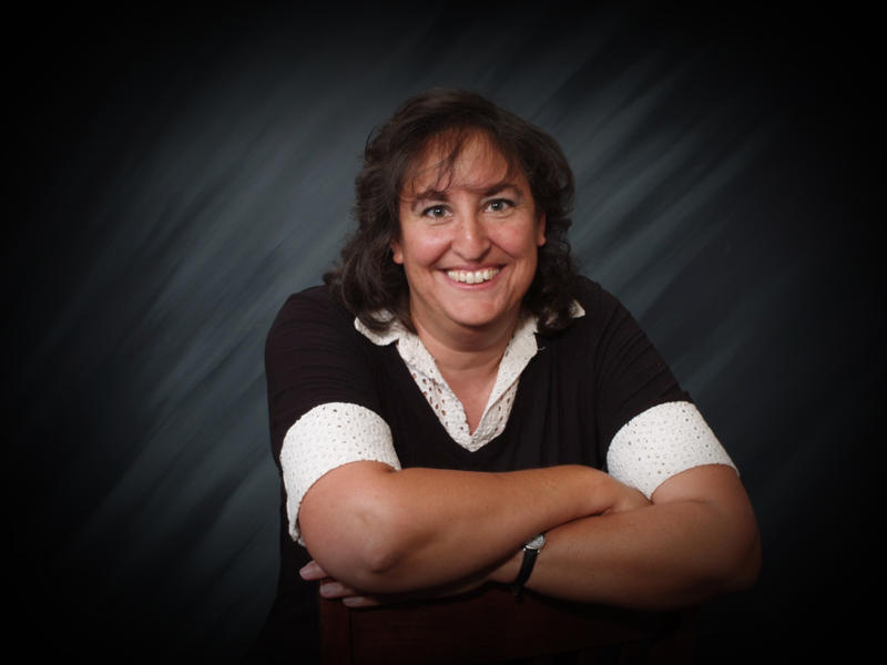 Christine Fonseca Saidak authorpic